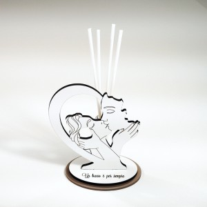 Profumatore bacio in legno bianco