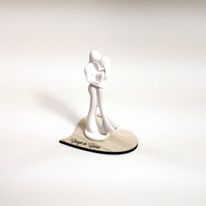 Statua piccola abbraccio resina bianca base cuore legno avorio
