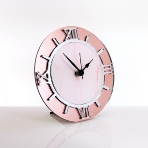 Orologio da tavolo tondo plex specchio rosegold con stampa marmo rosa
