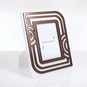 Portafoto rettangolare legno laccato bianco cornice design cerchi in plex specchio bronzo