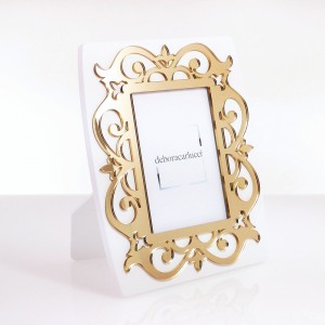 Portafoto stondato legno laccato bianco cornice design fregi in plex specchio oro