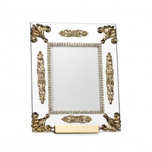Small Picture-frame in glass and gold metal