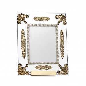 Small Picture-frame in glass and gold metal